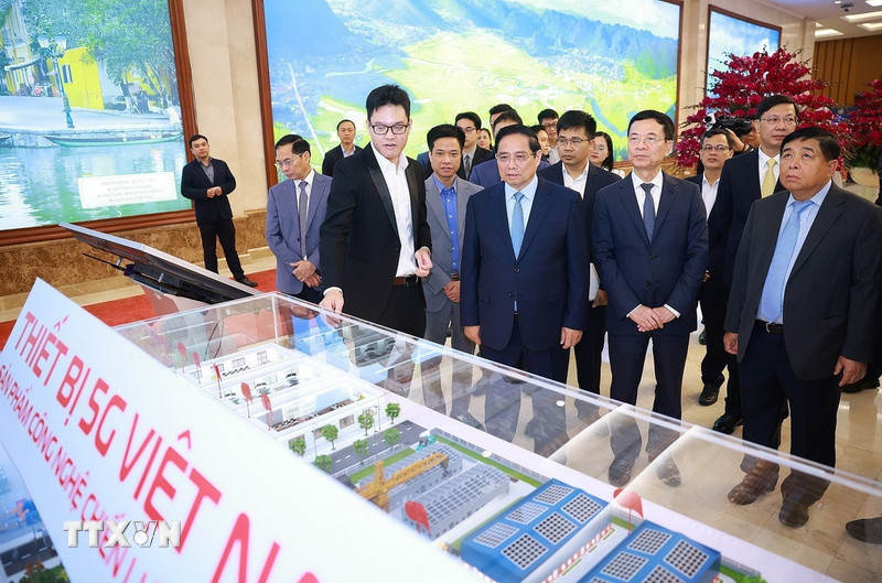 Thủ tướng: Phát triển kinh tế số, xã hội số, công dân số với 5 tiên phong, 5 có và 5 không