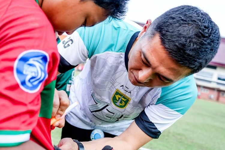 Bocor ke Publik! Shin Sang-gyu Bongkar Peran Kunci Uston Nawawi di Balik Layar Persebaya Surabaya