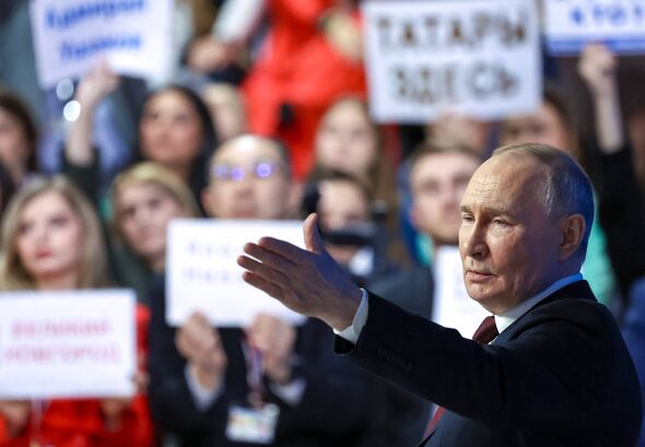 Putin plans to trigger WW3 by reforming USSR as Russian leader issues ...