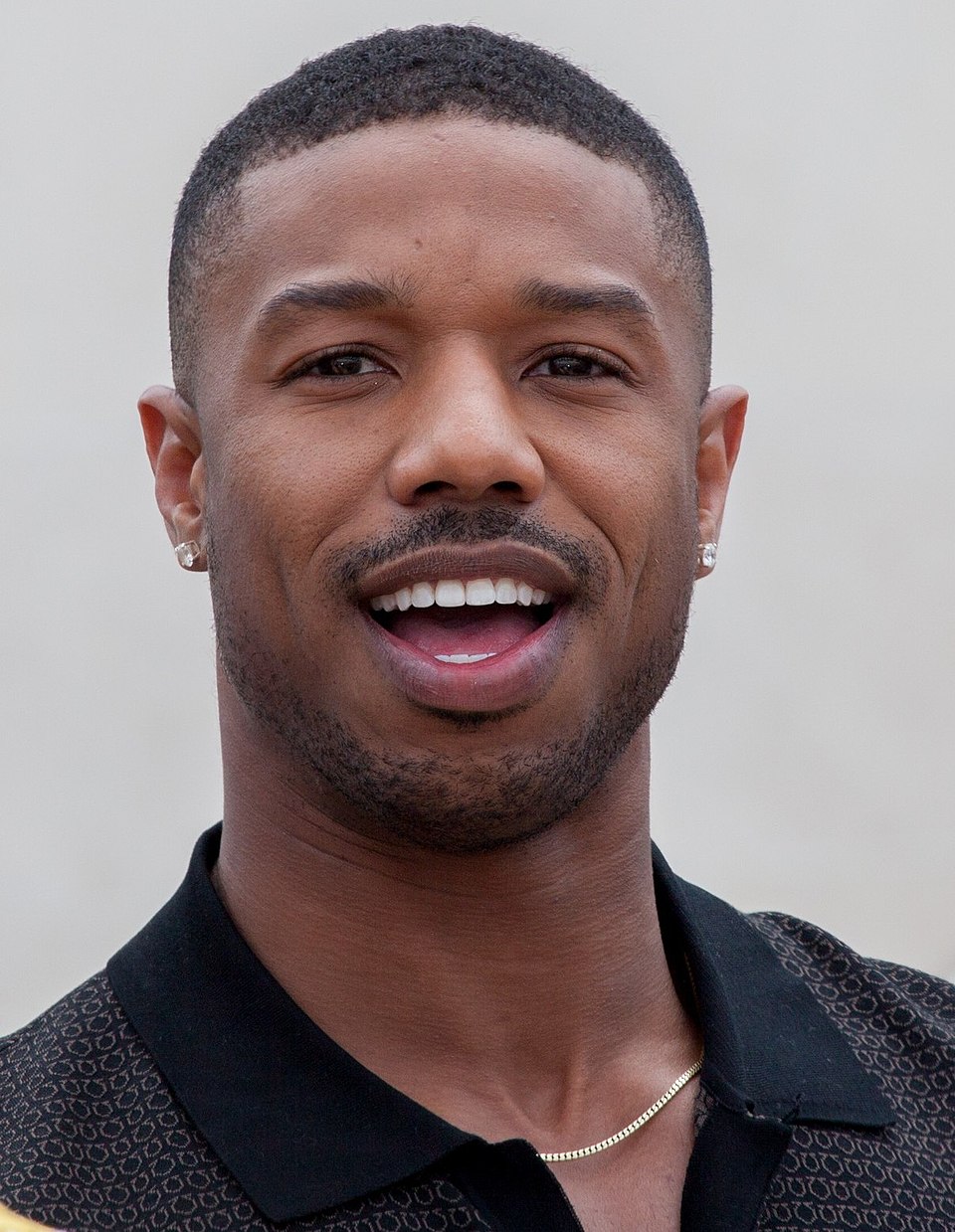 Michael B. Jordan Brilha em Temporada de Premiações por 'Pecadores'