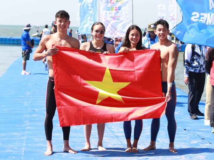 Bơi Việt Nam bất ngờ giành HCV ngày cuối cùng của SEA Games