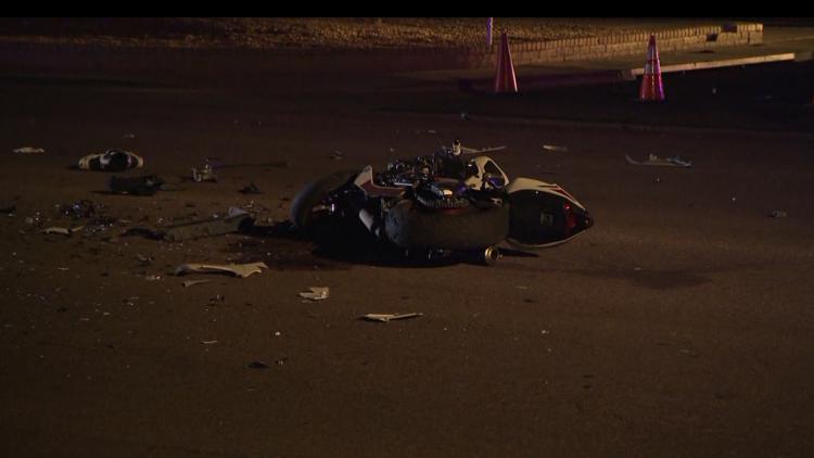 Police: Motorcyclist seriously injured in Glendale crash