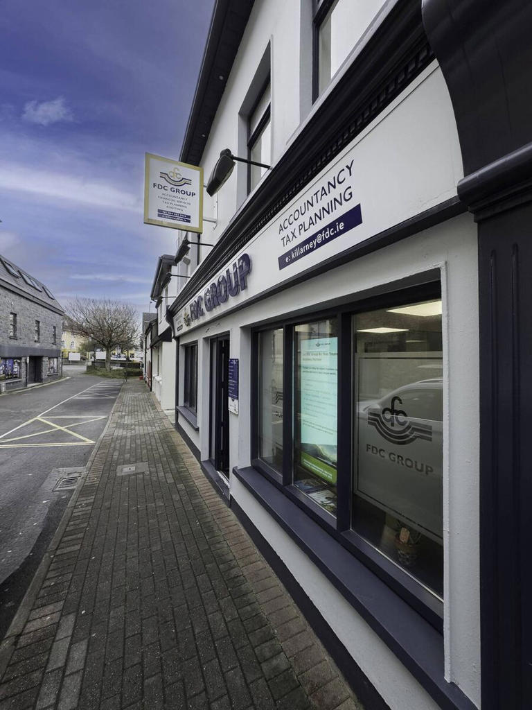 Advance your accounting career with FDC Group in Killarney or Waterford