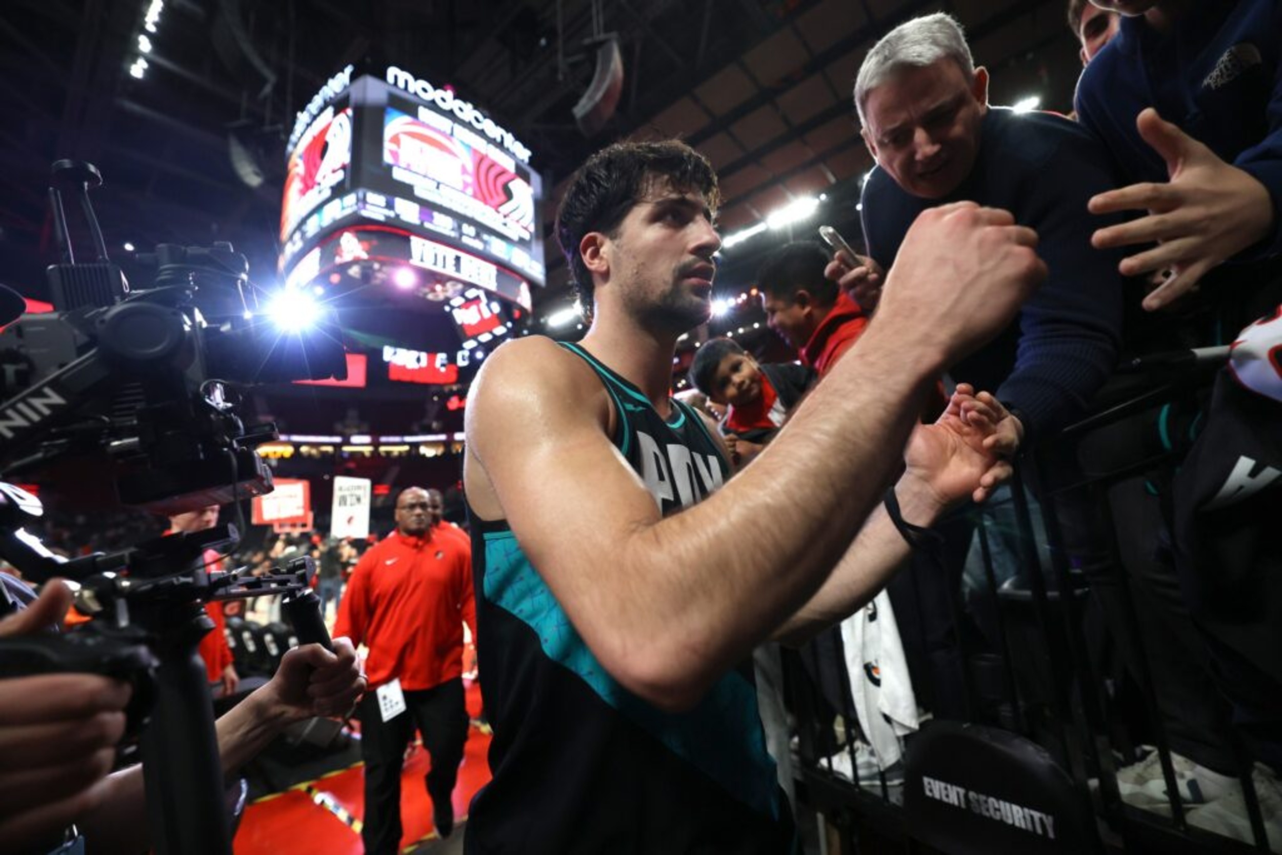 The Trail Blazers’ issues in the clutch exposed in an ugly win