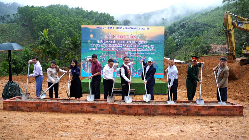 'Chiến dịch Quang Trung' ở Đà Nẵng: Thần tốc dựng nhà cho người dân vùng sạt lở