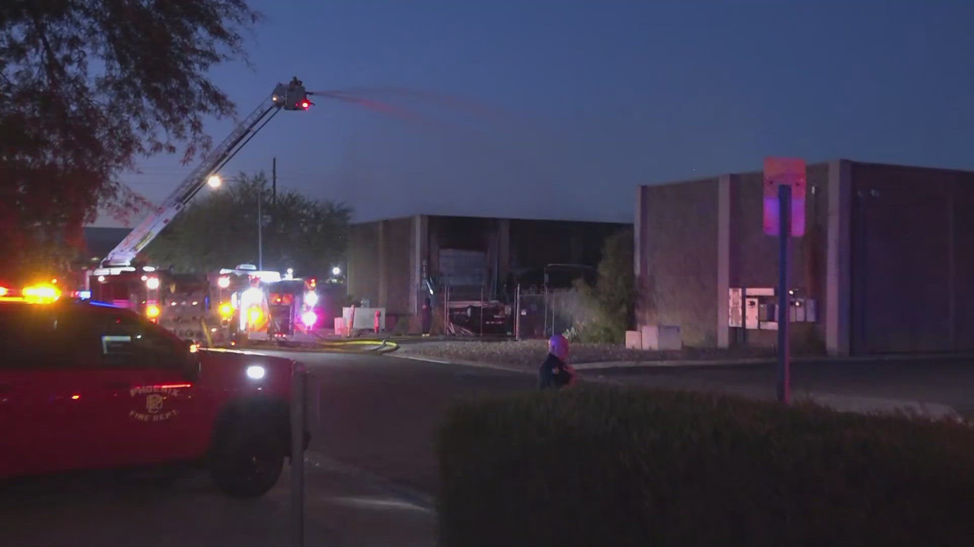 Large fire burning in north Phoenix