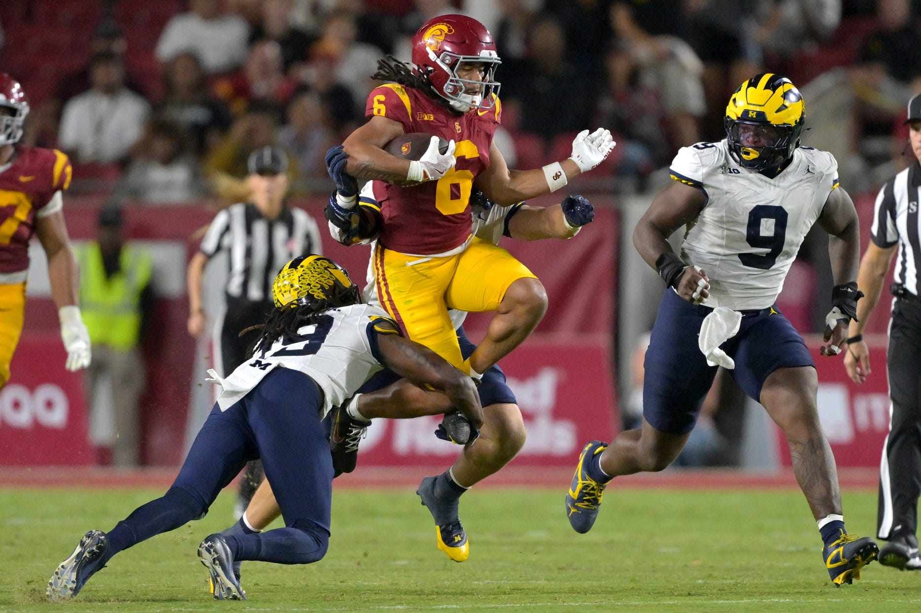 Usc Wide Receiver Makai Lemon Earns Unanimous All American Honors
