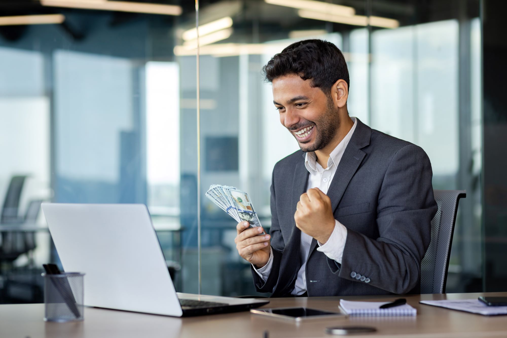 Want to collect $2,500 in dividends every year? Invest $13,000 into ...