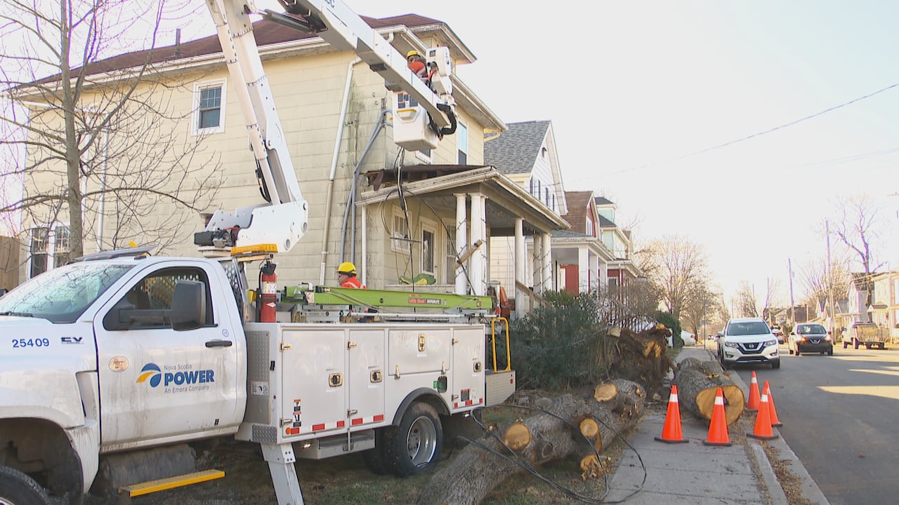 High winds knock out power for tens of thousands in Nova Scotia