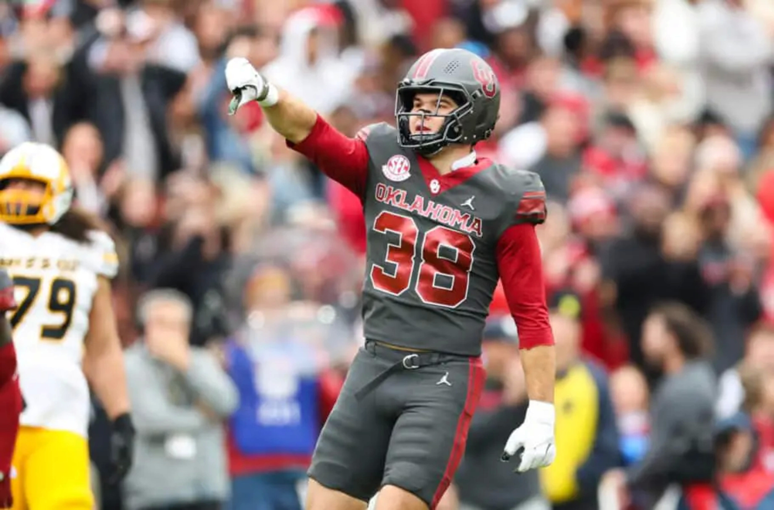 Oklahoma linebacker Owen Heinecke pleads with NCAA to save his career