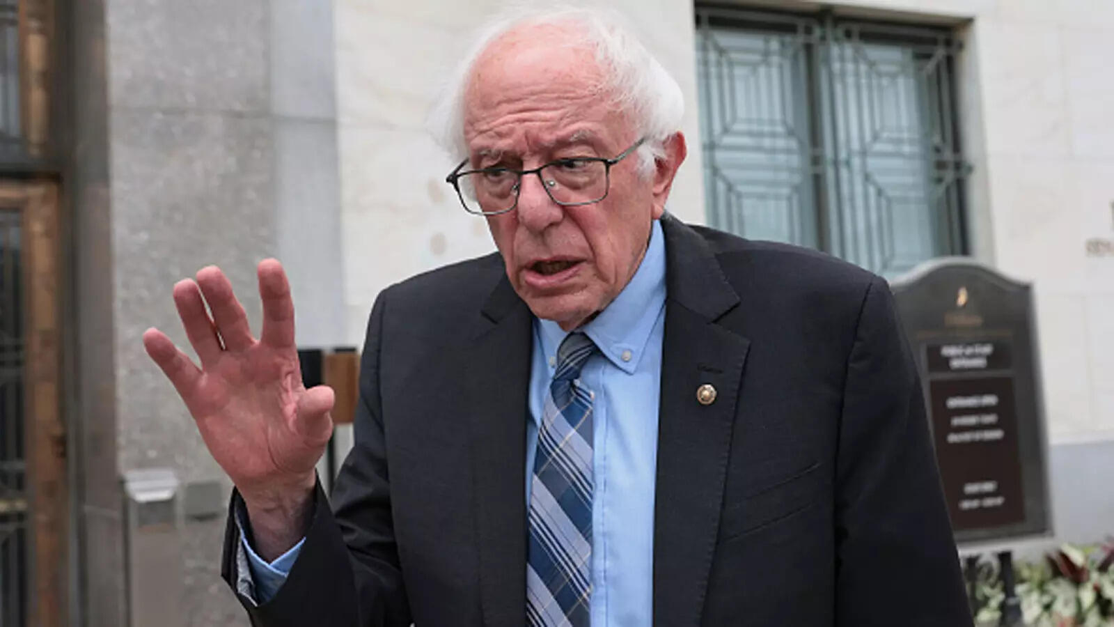 Bernie Sanders sends 'Hello' to Tesla CEO Elon Musk with a couple of ...