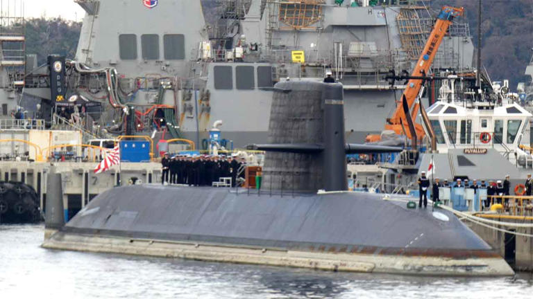 日本海上自衛隊、就役25年を経て潜水艦「うずしお」を退役