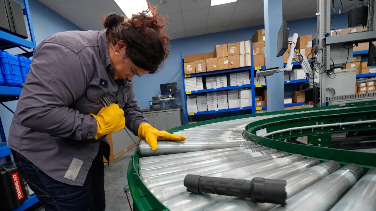 Skilled labour gap: Walmart steps up training to build in-house ...