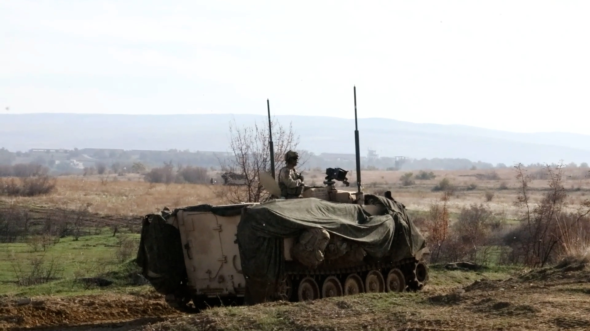 US Army troops maneuver during mortar training