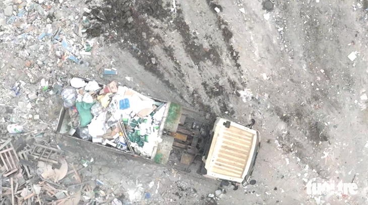 Bộ NN-MT yêu cầu xử lý nghiêm nạn đổ trộm rác thải xây dựng sau điều tra của Tuổi Trẻ