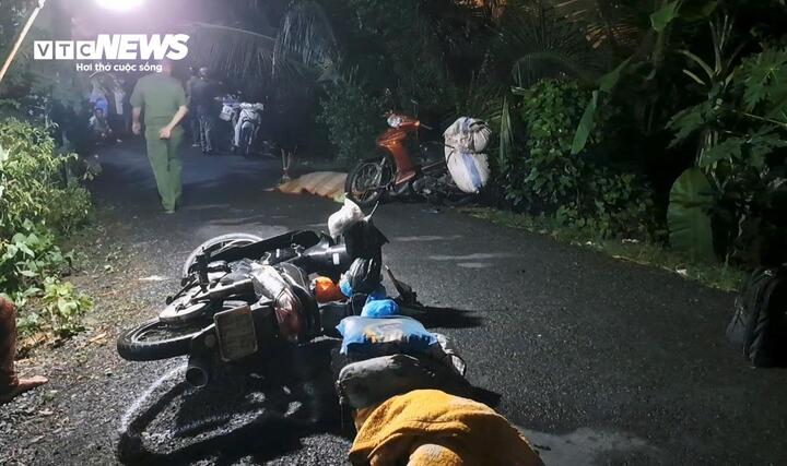 Va chạm giữa hai xe máy ở Đồng Tháp, một phụ nữ tử vong