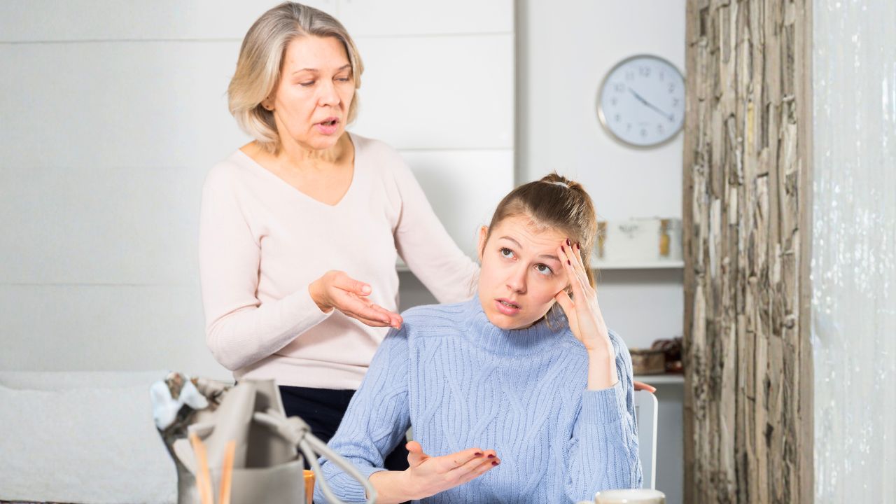 ‘Get Up Early to Prep': MIL Demands Working DIL Cook Thanksgiving Before 12-Hour Shift