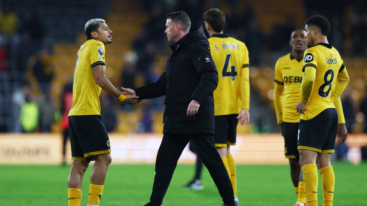 Wolverhampton, ex equipo de Raúl Jiménez, liga 11 partidos sin conocer ...