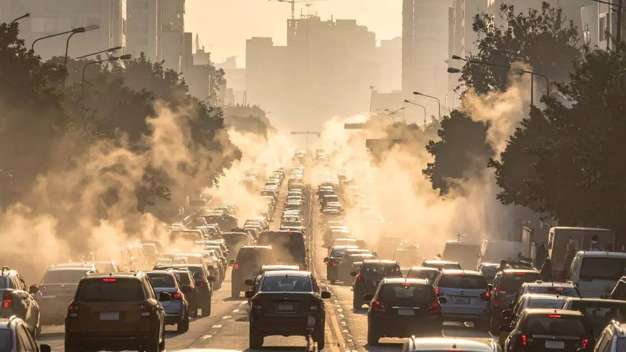 Odisha bars fuel sale to vehicles without pollution certificate, orders ...