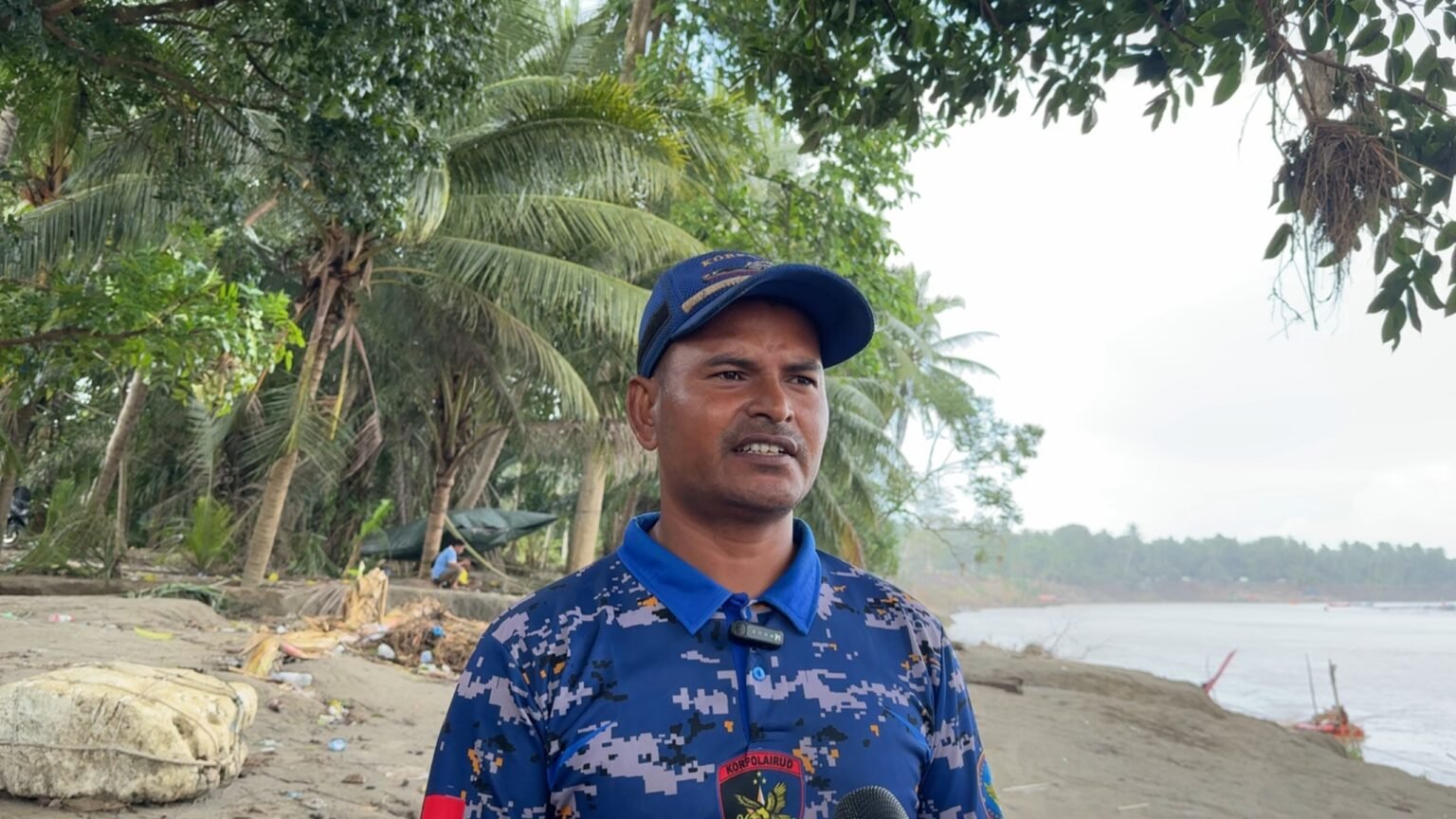 Siaga 10 Jam, Sat Polair Pantau Distribusi Logistik Banjir Bireuen