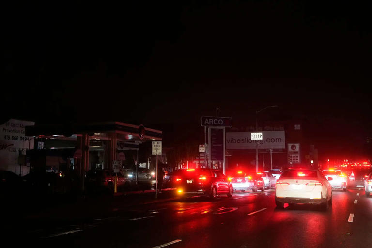 San Francisco power outage leaves residents in dark: What caused the ...