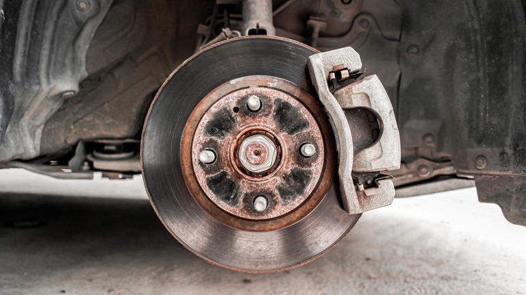 Salvage these 11 valuable parts before scrapping your old car