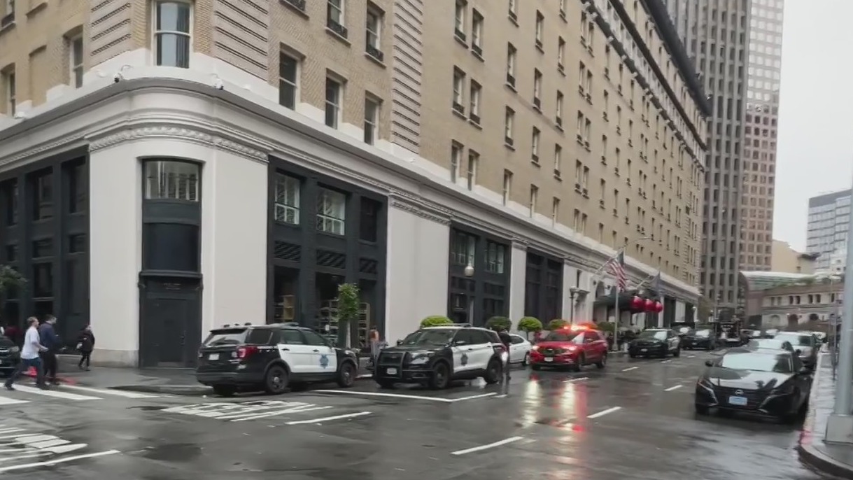 Possible armed suspect barricaded in San Francisco's Palace Hotel
