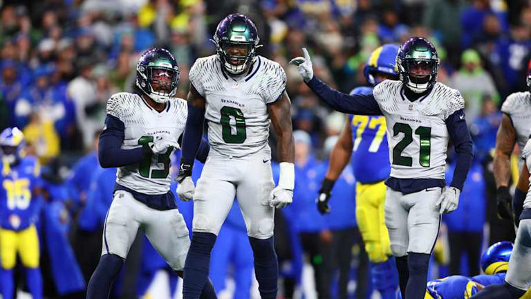 How the Seahawks slowed the Rams offense down with one simple trick