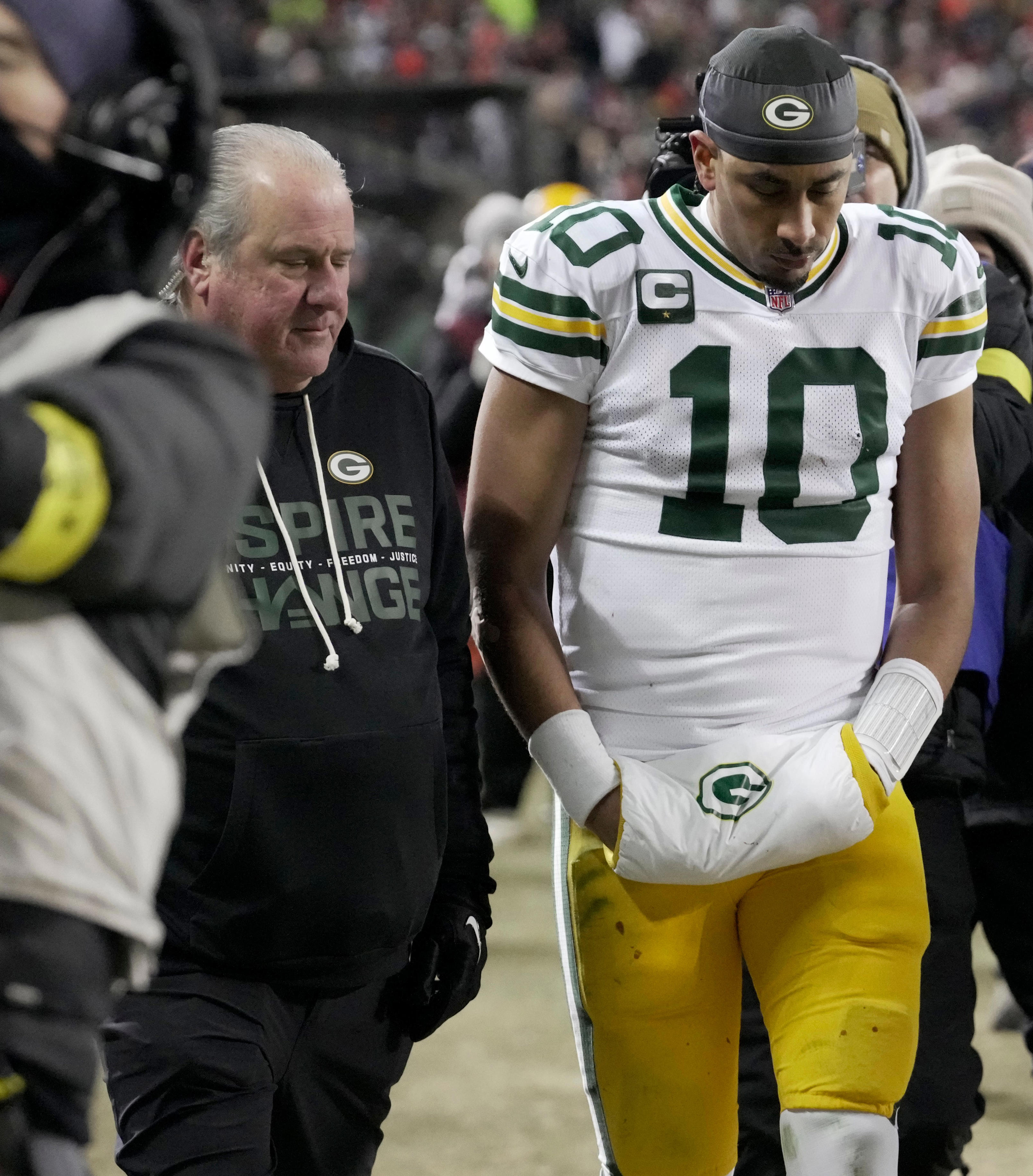 Packers injuries: Updates on Jordan Love, Malik Willis, Josh Jacobs, Romeo Doubs<br><br>