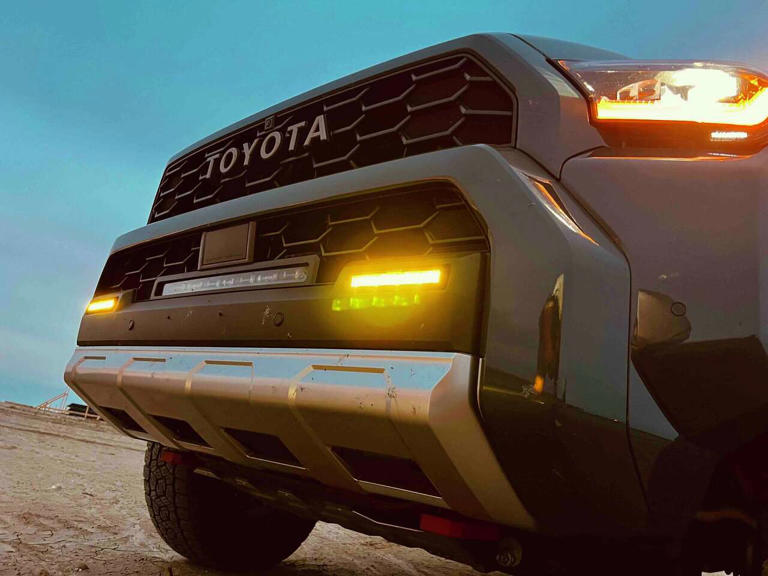 Toyota 4Runner Trailhunter is a serious off-roader with a bag full of ...