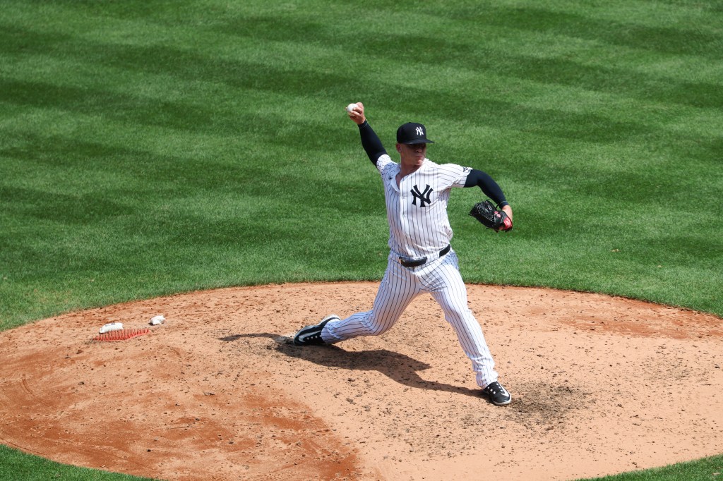 Braves officially sign ex-Yankees 6-year veteran pitcher<br><br>