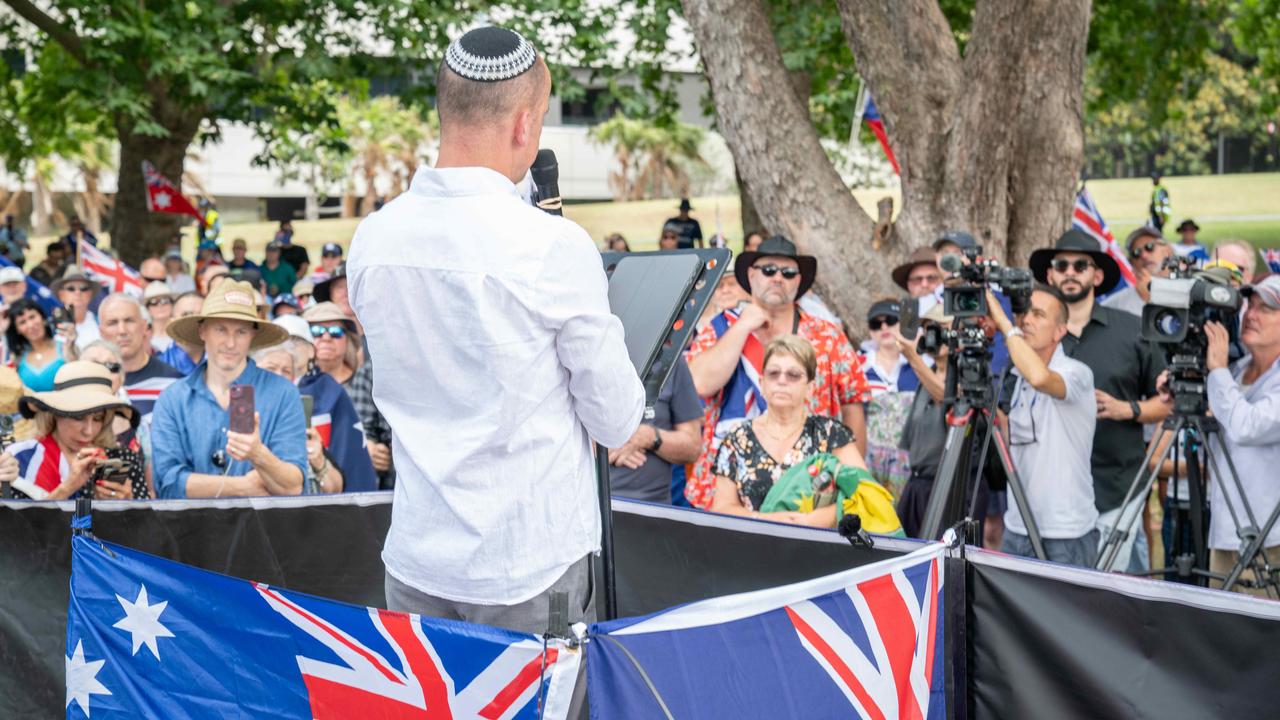 ‘Albo has to go’: protests in Sydney and Melb