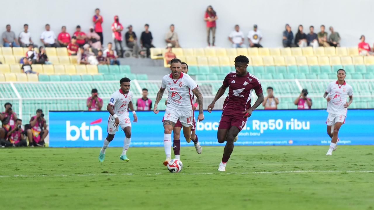 Wasit Batal Hadiah Penalti, Pelatih dan Pemain PSM Makassar Marah