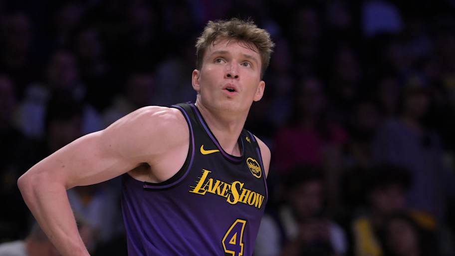 Lakers’ Dalton Knecht all but guarantees his trade deadline fate<br>