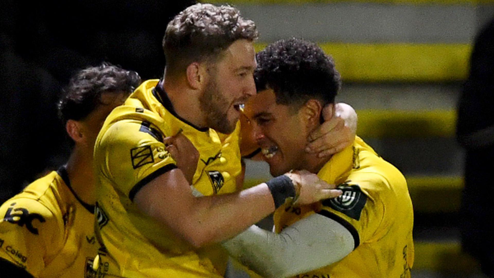 Christmas cheers and jeers for Welsh sides