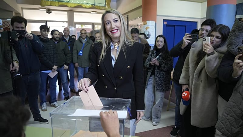 El PP gana sin mayoría y dependerá de un Vox disparado en votos, el ...