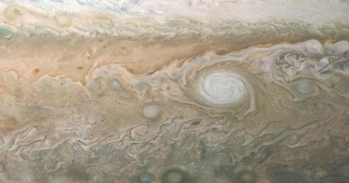 NASA released 30 amazing high-def photos of the largest planet in our ...