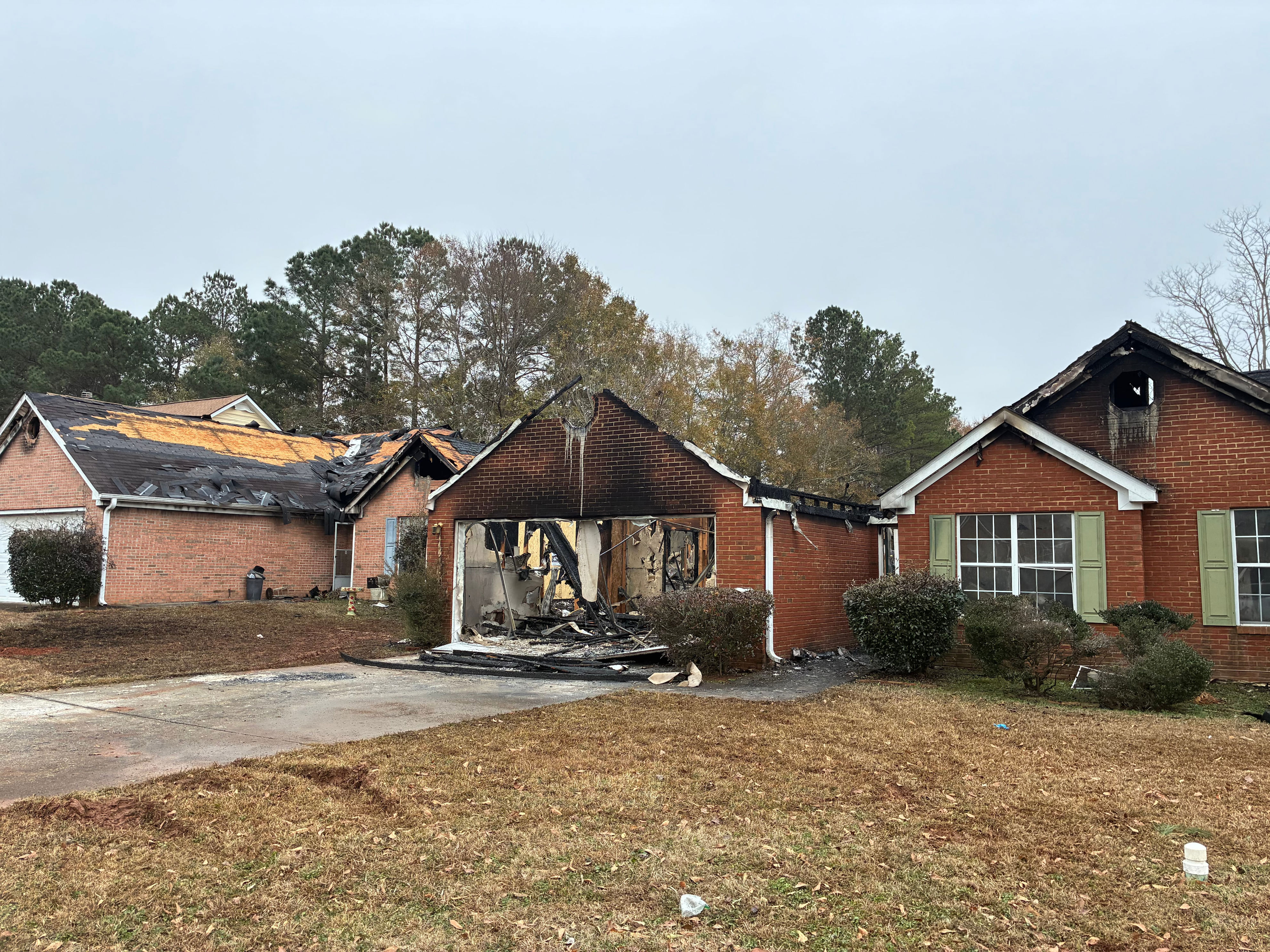 2 homes in Spalding County subdivision destroyed by fire