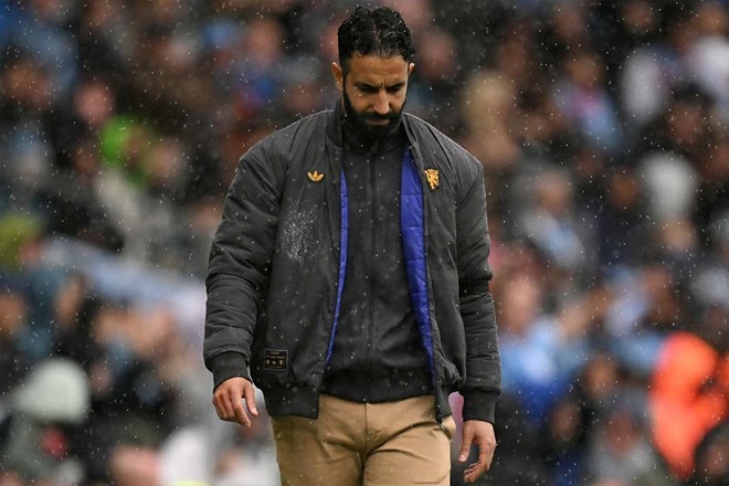 Những vấn đề của Man United bị Aston Villa phơi bày rõ ràng