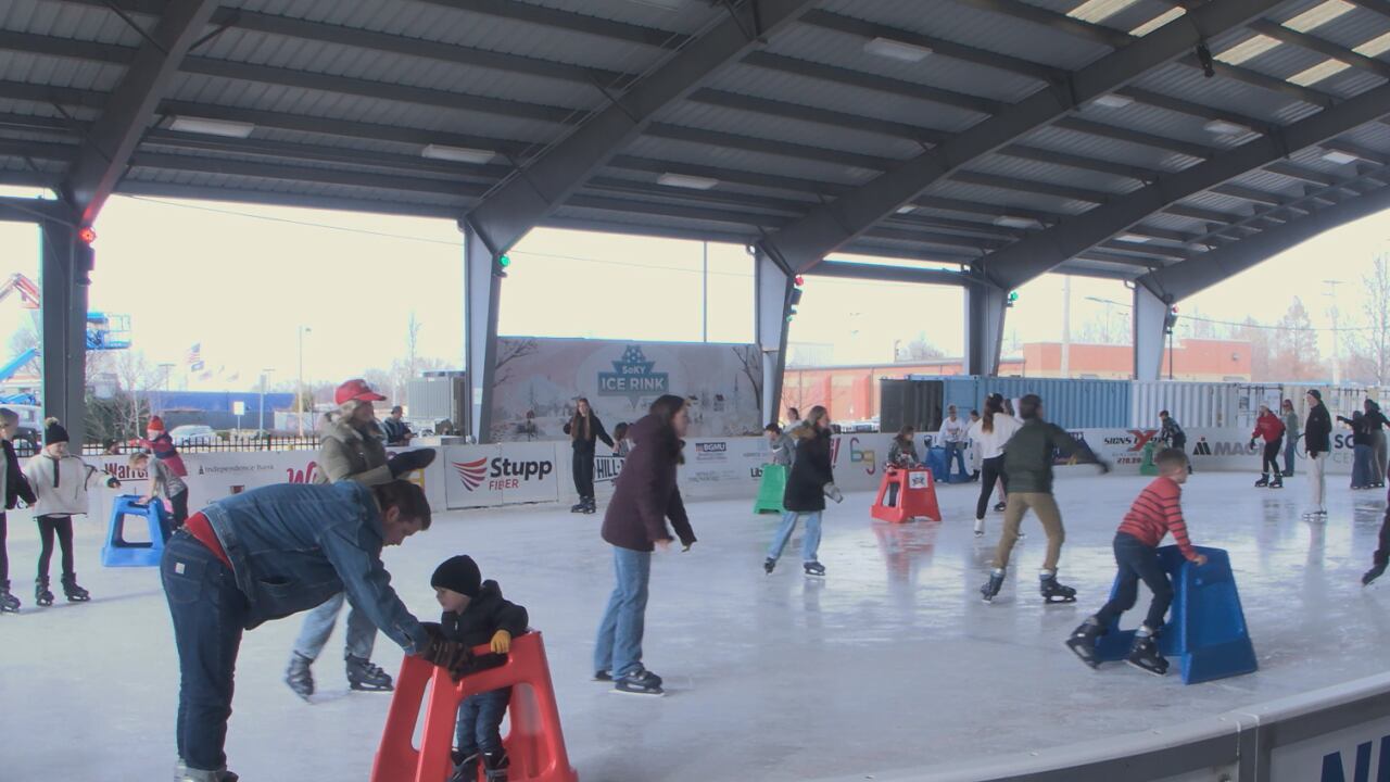 SOKY Ice Rink offers family activities during school winter break