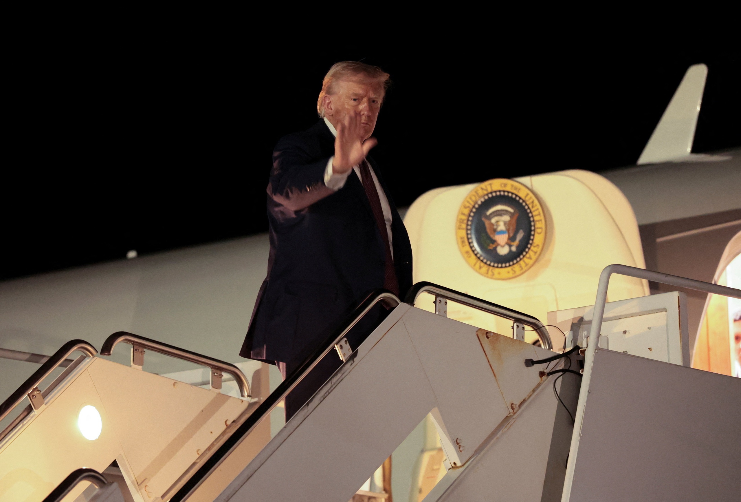 Thực hư video Indonesia đánh 31 tàu cá Trung Quốc phát nổ?