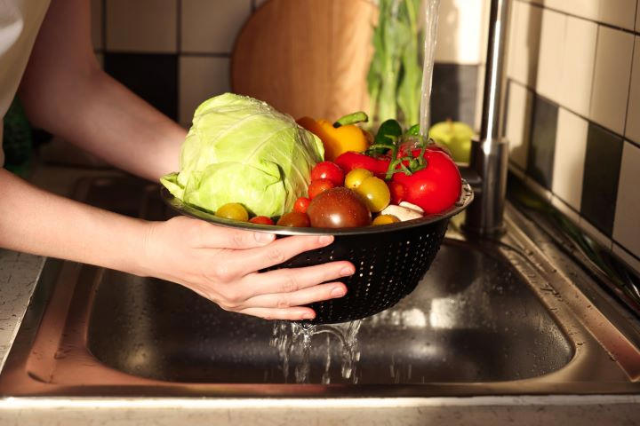 9 kitchen hacks to help you cook faster, cheaper & smarter