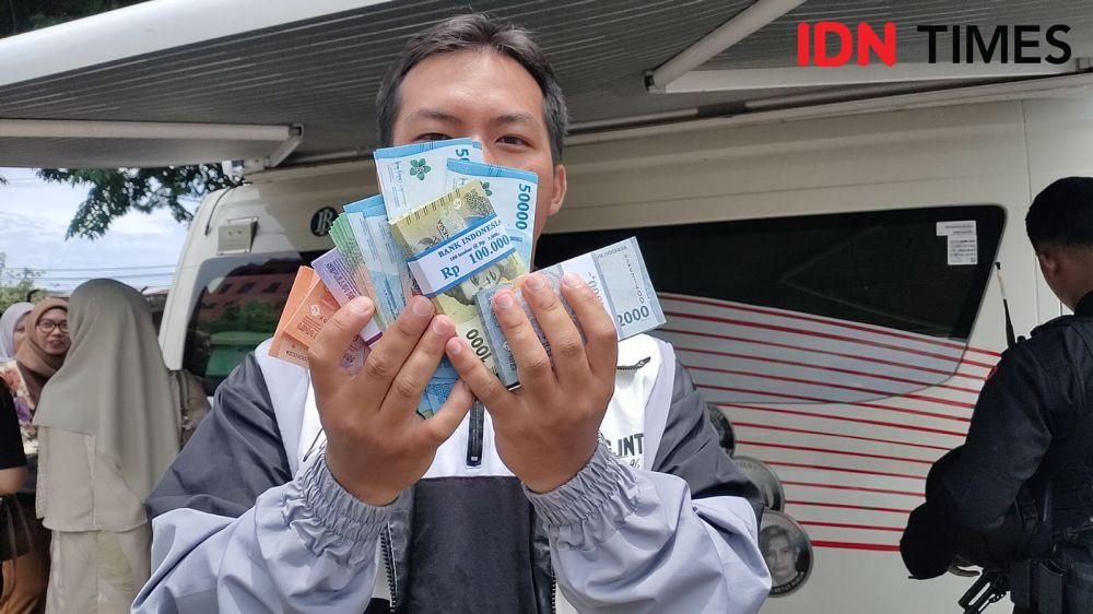 Fakta atau Mitos: Pedagang Boleh Tolak Uang Tunai?