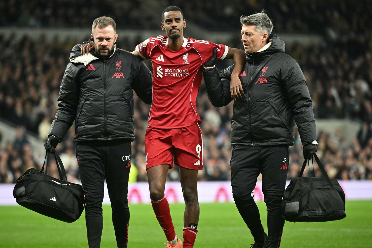 Isak update as Liverpool fear long lay off after ‘significant’ injury