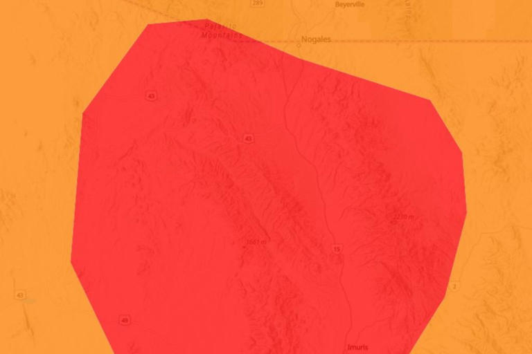 Thousands urged to stay inside in Arizona, Mexico — 'unhealthy'