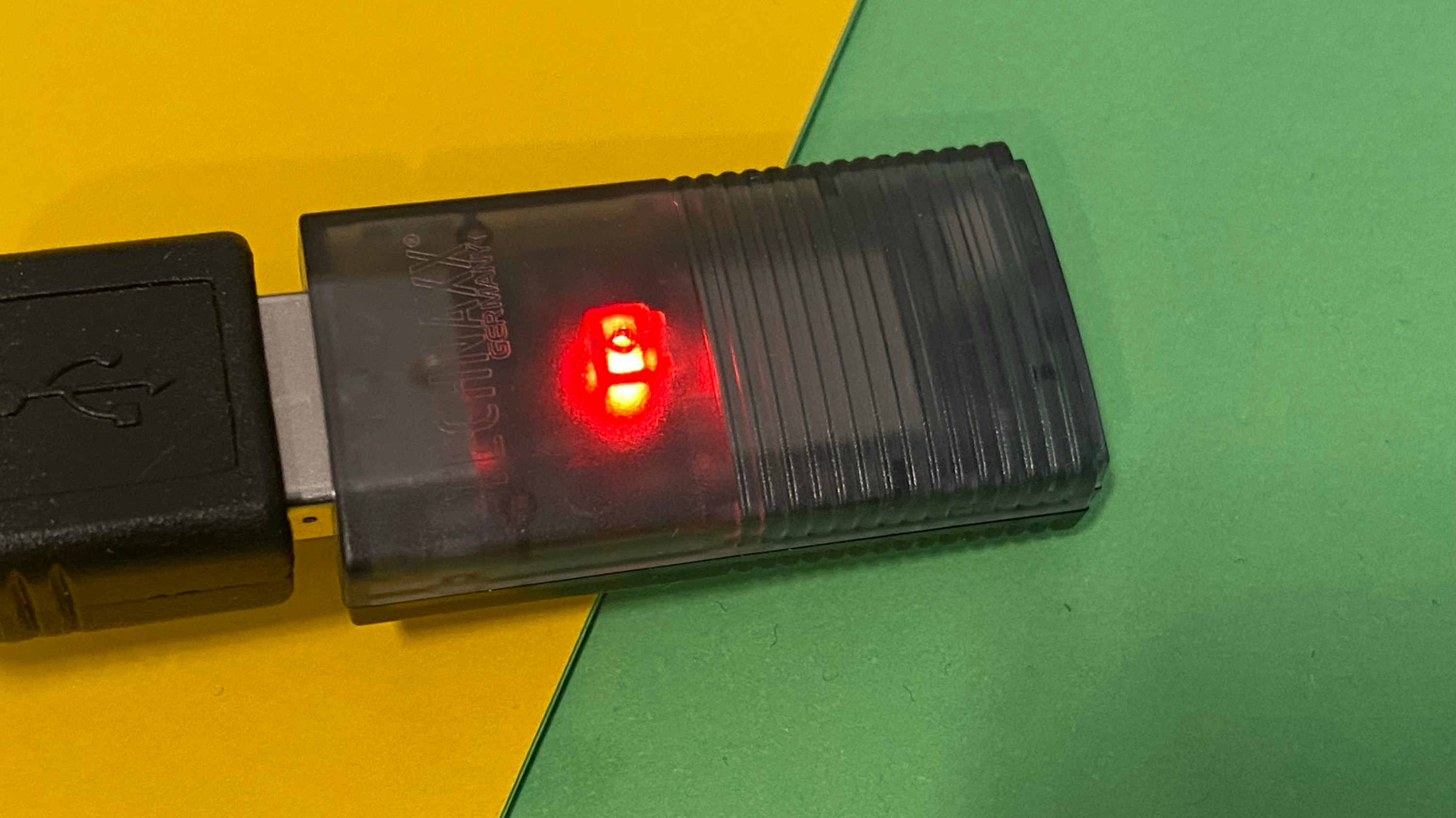 Technaxx TX-346 Adapter im Test: Android Auto und CarPlay drahtlos nutzen