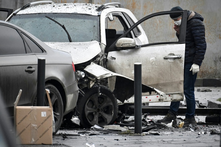 Moscow car blast kills Russian general hours after US talks<br>