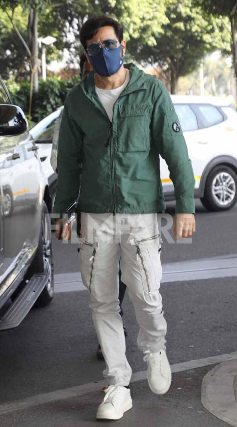 In pictures: Emraan Hashmi returns to shoot after recent surgery