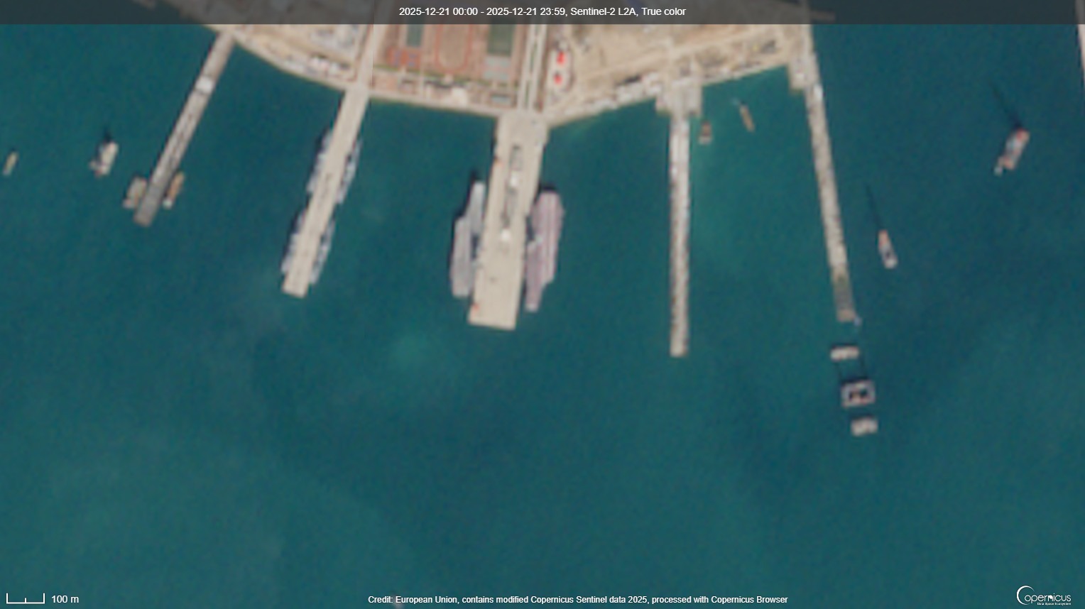 Satellites find two Chinese aircraft carriers at naval base<br><br>