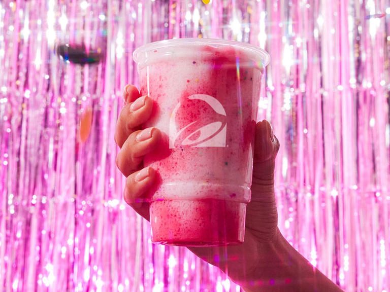 Taco Bell just dropped a new menu item fans call 'a work of art'